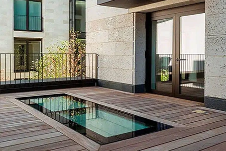 Roof windows and rooflights